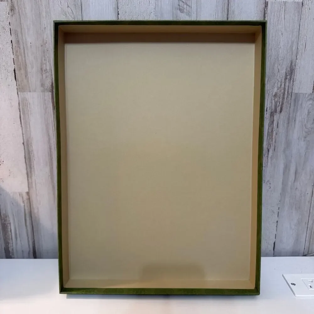 Gucci Gift Box Storage Box Green Embossed 16 x 12 x 2 Authentic Packaging